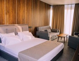 NOBILIS HALL KOBULETI