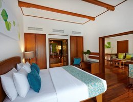 Woodlands Hotel & Resort