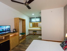 Isla Dhiffushi Guest House