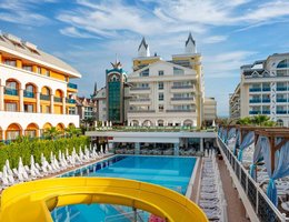 Dream World Resort & Spa