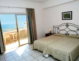 Pierre Anne Beach Hotel