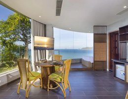 MissBamboo The Light Hotel