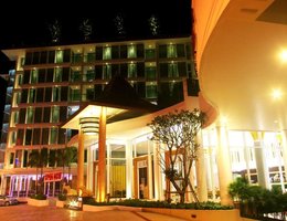 Aiyara Grand Hotel