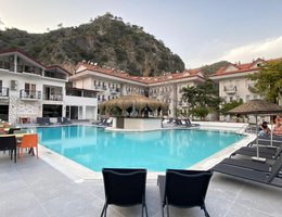 Akdeniz Beach Hotel