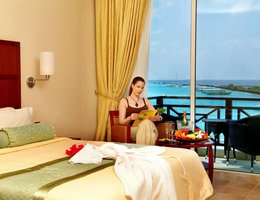 Hulhule Island Hotel