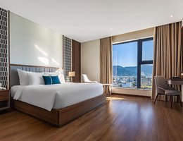 Peninsula Hotel Danang