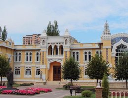 Главные нарзанные ванны