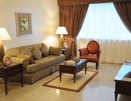 OYO 137 Clifton International Hotel