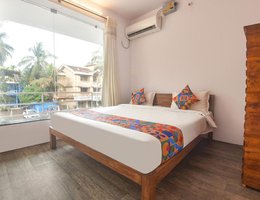 FabExpress Holiday Suites