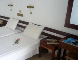 Meliti (Adults Only)