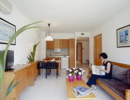 Aparthotel & Village Golf Beach