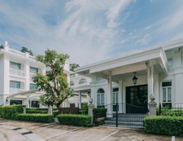 Marina Gallery Resort Kacha Kalim Bay