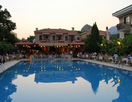 Perdikia Beach Hotel
