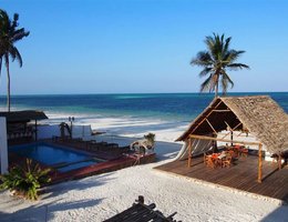 Moonshine Uroa Boutique Hotel