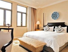 Broadway Mansions Hotel - Bund