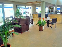 Daphne Hotel Apartments