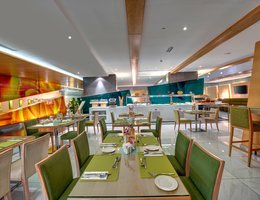 Al Khoory Executive Hotel, Al Wasl