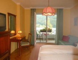 Amerika-Holzer Hotel & Resort