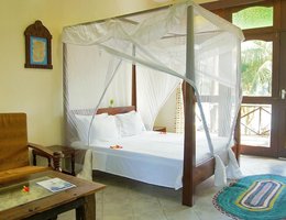 Mnarani Beach Cottages