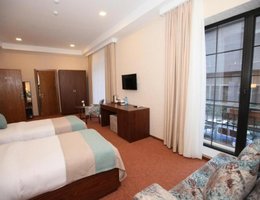 AUROOM HOTEL