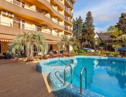 Грейс Кристалл Отель