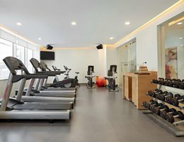 Hyatt Place Dubai Baniyas Square