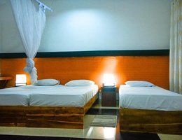 Rainbow Beach Negombo