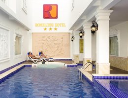Romeliess Hotel