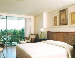 Club Ten Beach Resort