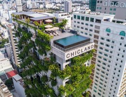 Chicland Hotel